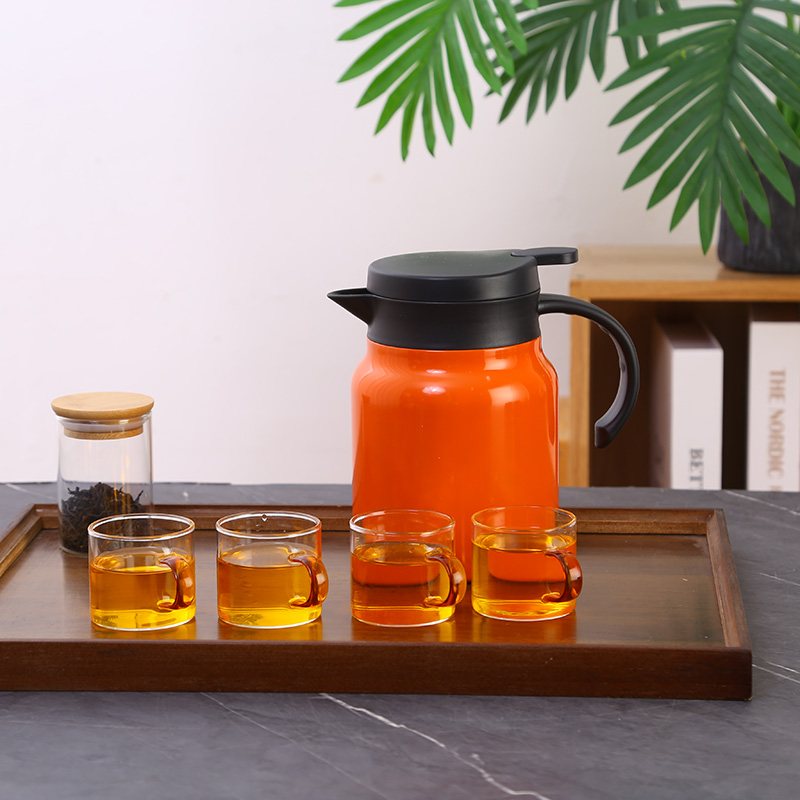 No.2 Leather Case Vacuum Pot Tea Set