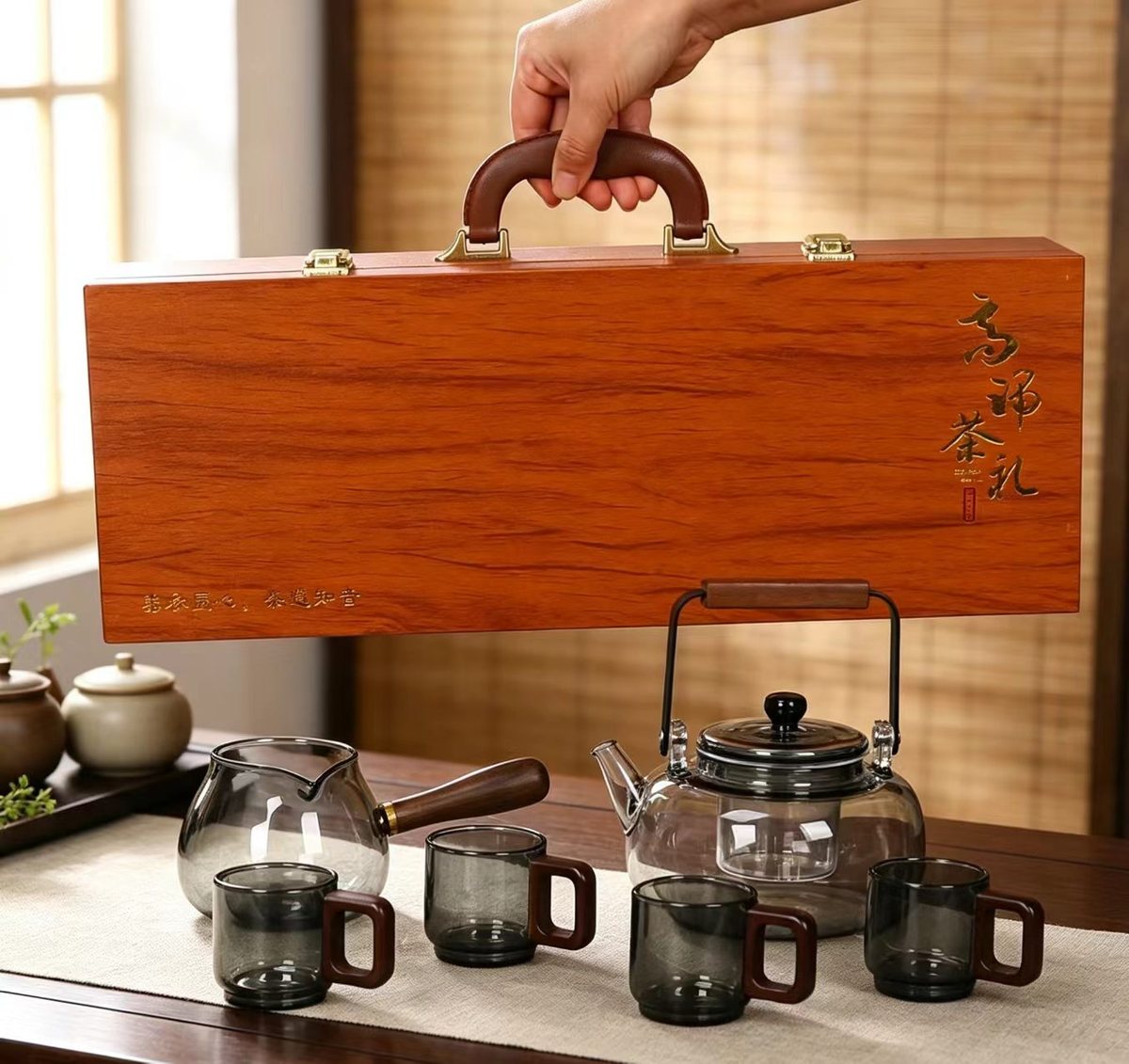 Premium Tea Gift No.1 - Wooden Case Tiliang Kettle Set view 3