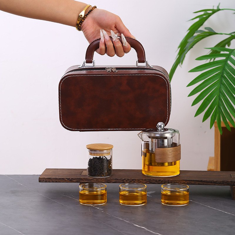 Biuidea borosilicate glass travel tea set in a leather case